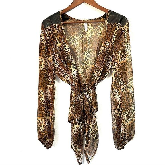 NWOT Blue Note Women’s Leopard Print Top Plus Size 1XL - Picture 3 of 8